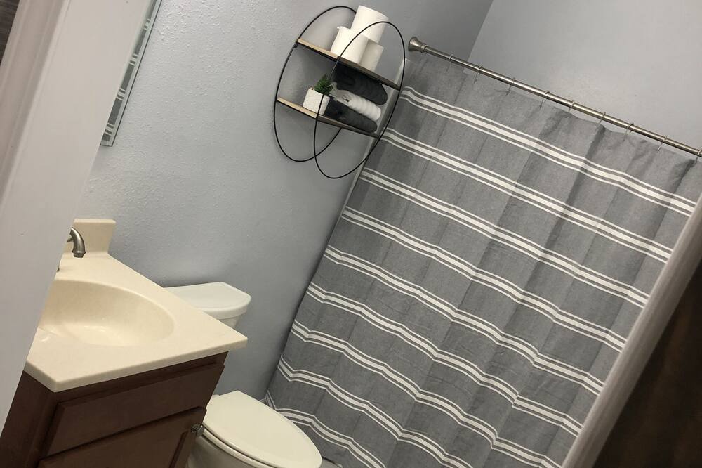 Photo of Bathroom in Osborne