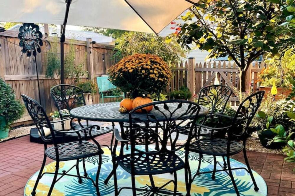 Photo of Outdoor in Downtown