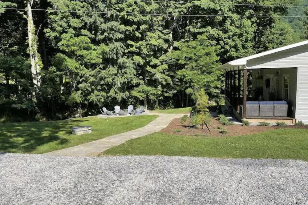 Photo of Outdoor in Clyde