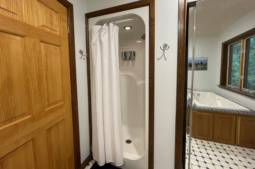 Photo of Bathroom in Waynesville