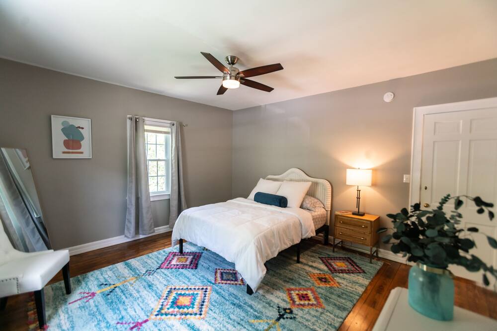 Photo of Bedroom in Maysville