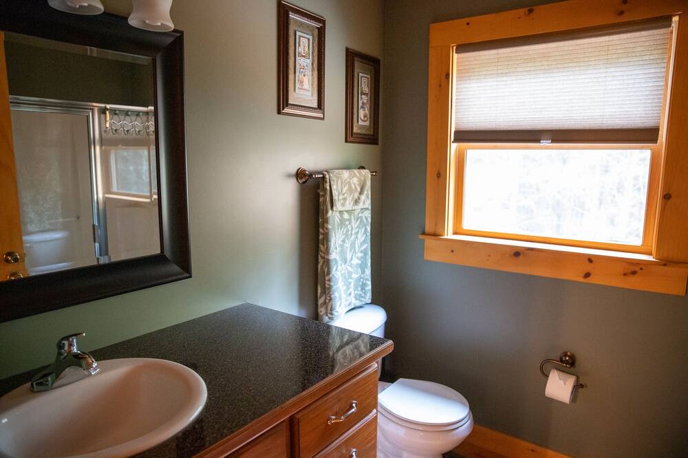 Photo of Bathroom in Vein Mountain