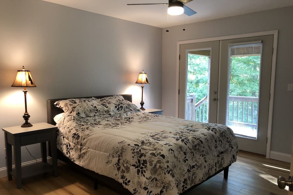 Photo of Bedroom in Piney Creek