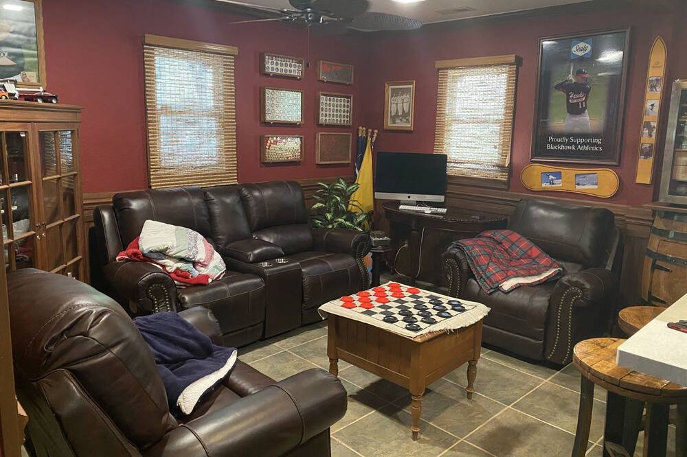 Photo of Livingroom in Barnardsville