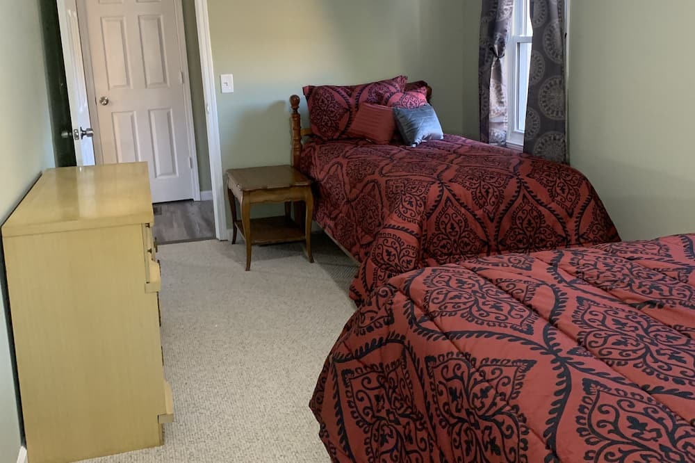 Photo of Bedroom in Bakersville