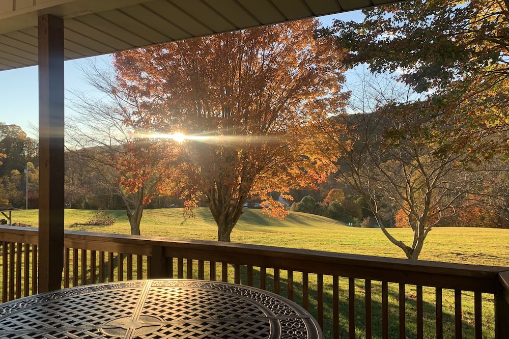 Photo of Patio Balcony in Bakersville