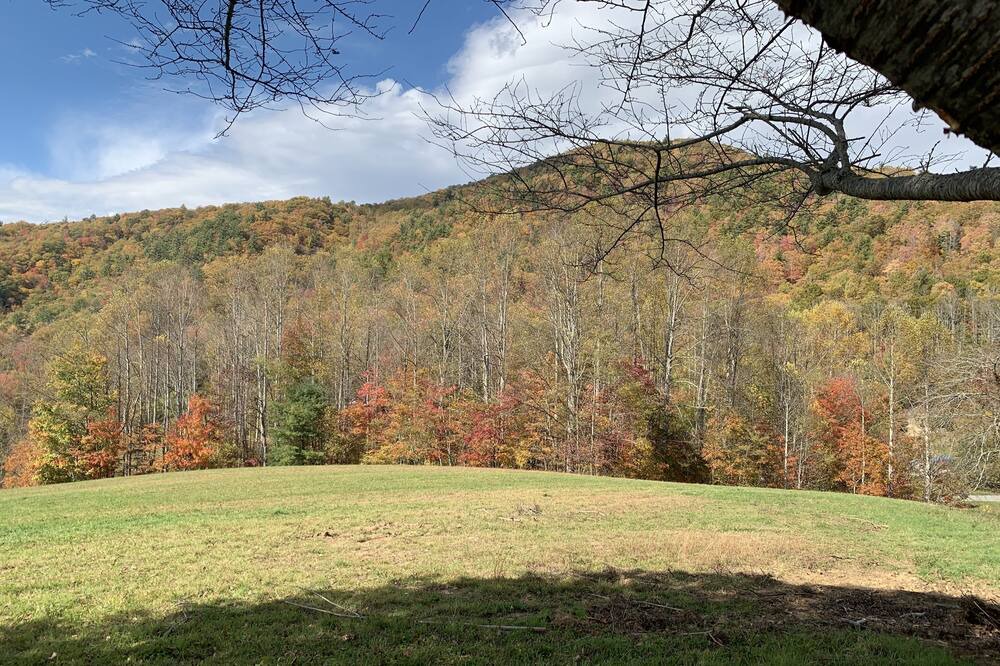 Photo of Outdoor in Bakersville