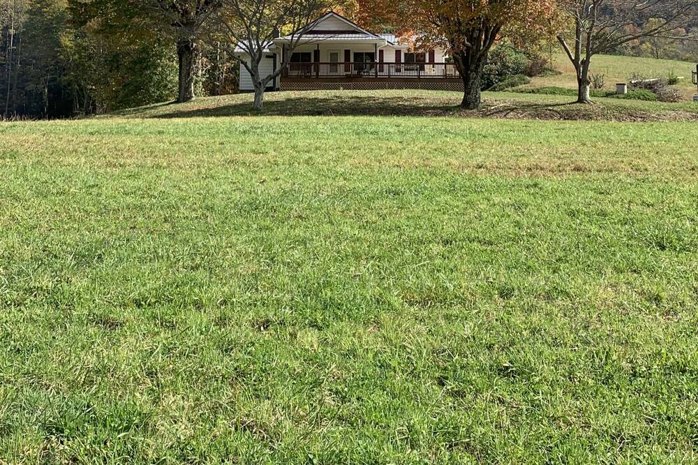 Photo of Outdoor in Bakersville