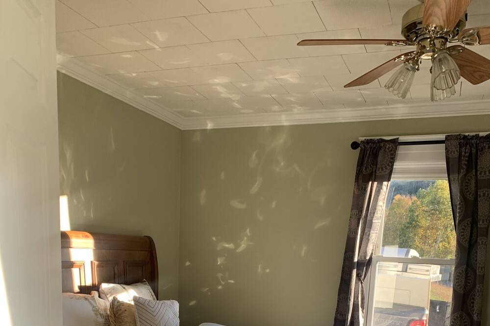 Photo of Bedroom in Bakersville