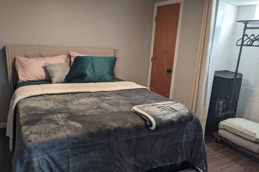Photo of Bedroom in Independence