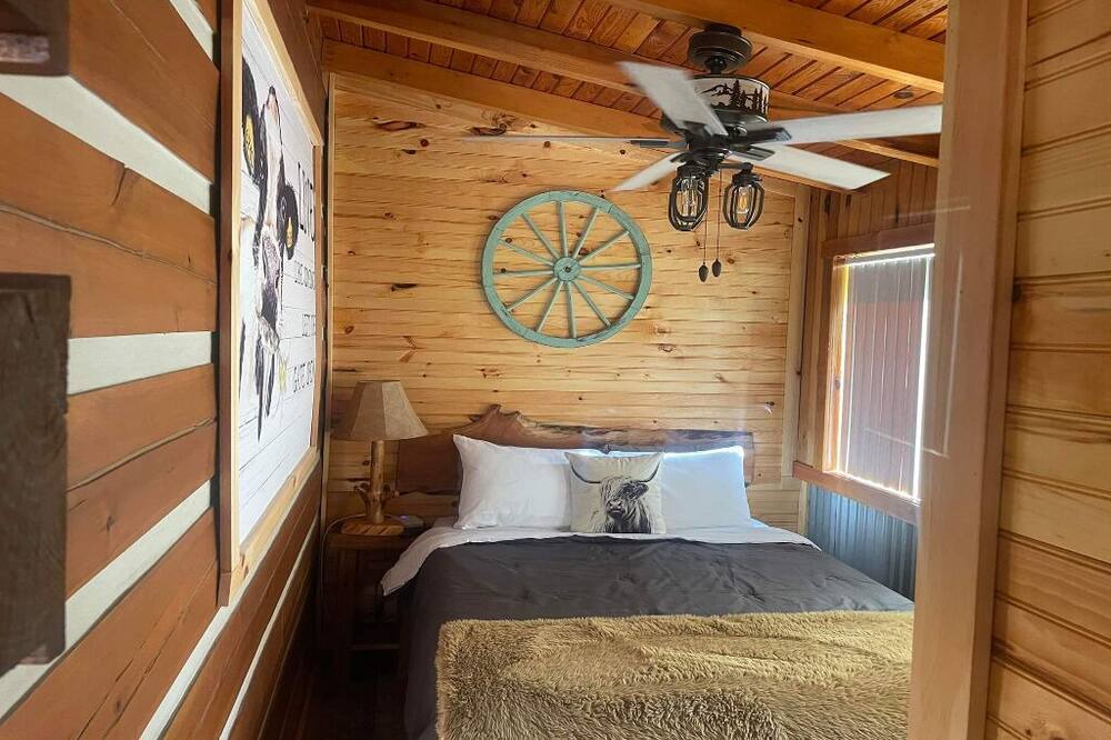 Photo of Bedroom in Pine Ridge