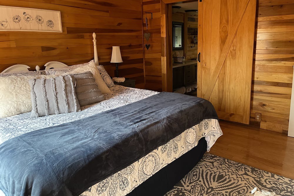 Photo of Bedroom in Means