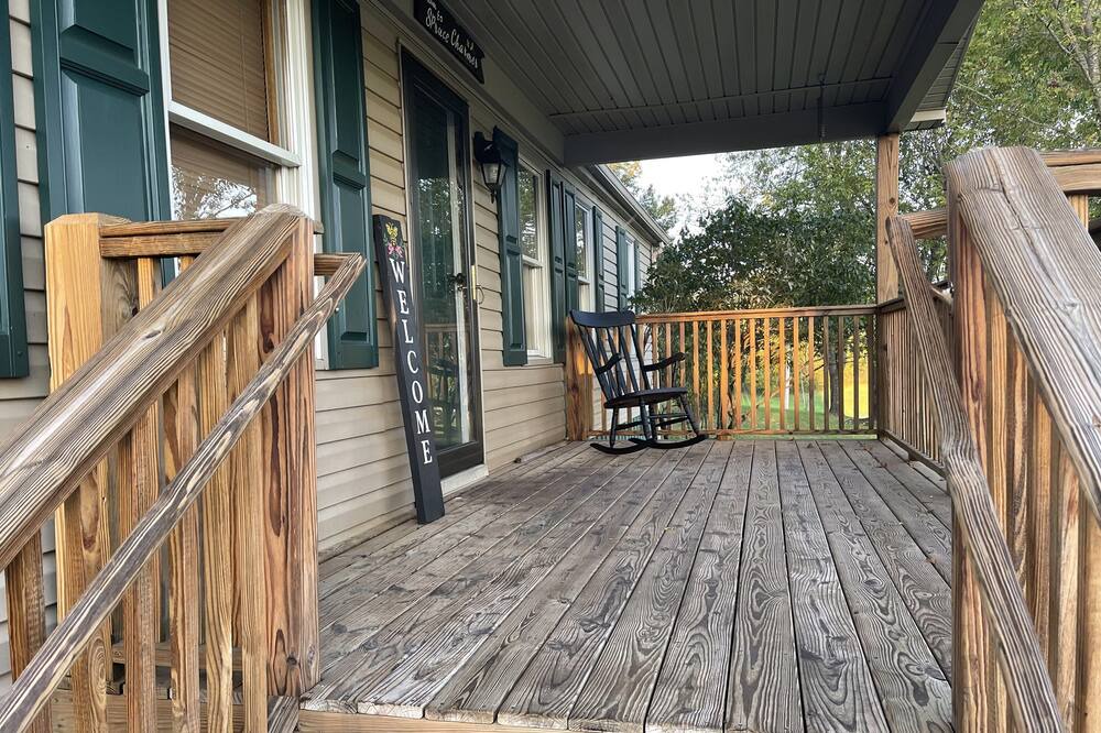 Photo of Patio Balcony in Means