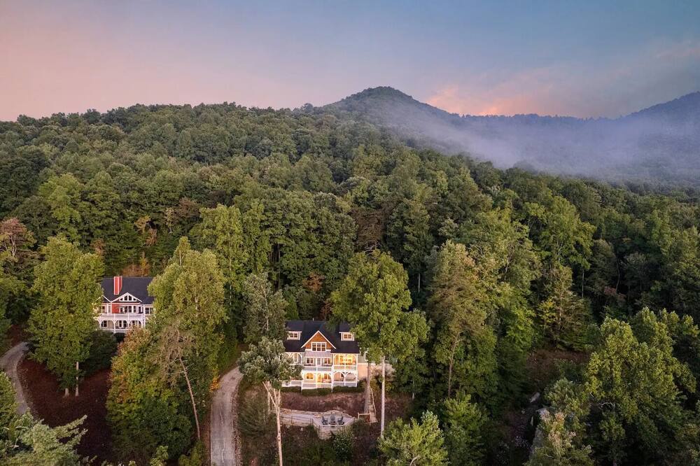 Photo of Outdoor in Swannanoa