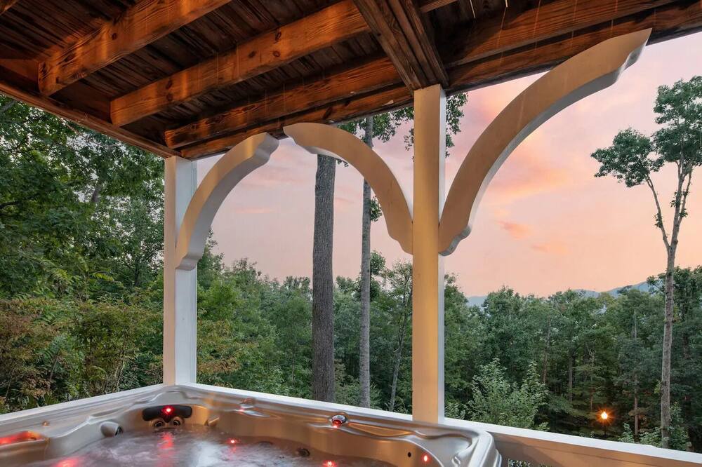 Photo of Outdoor in Swannanoa