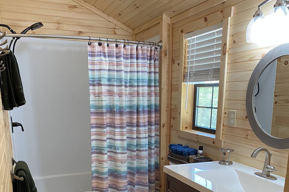 Photo of Bathroom in Corinth
