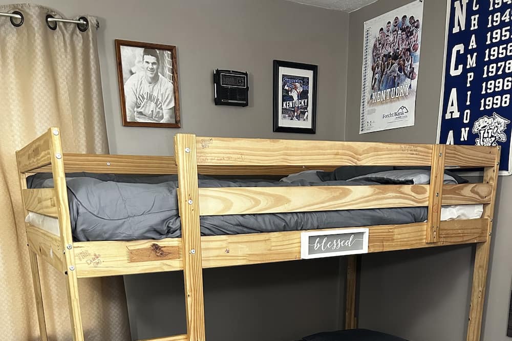 Photo of Bedroom in Dry Ridge