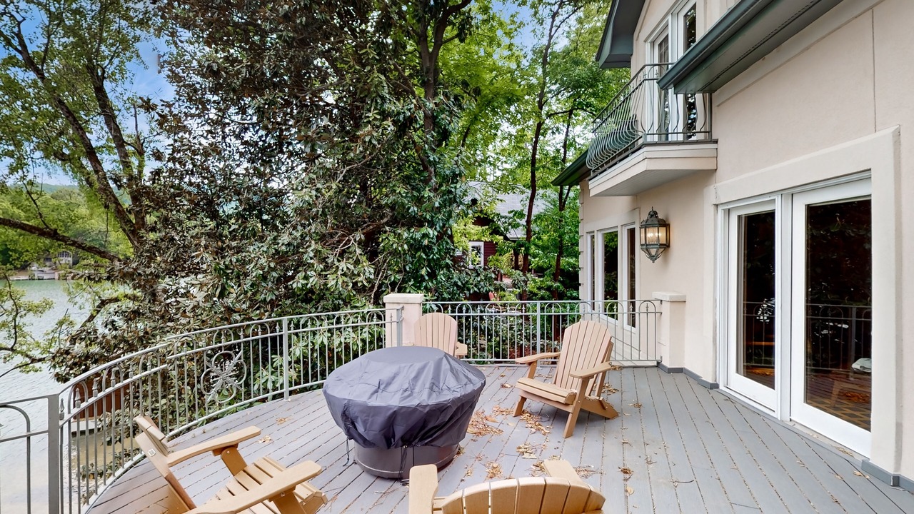 Photo of Outdoor in Lake Lure