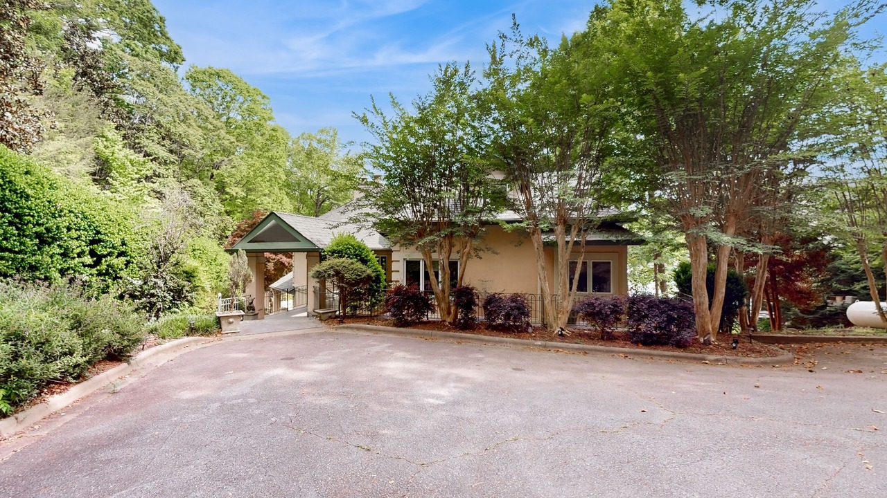 Photo of Outdoor in Lake Lure