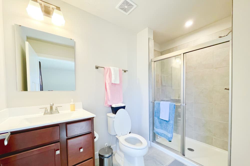 Photo of Bathroom in Amelia