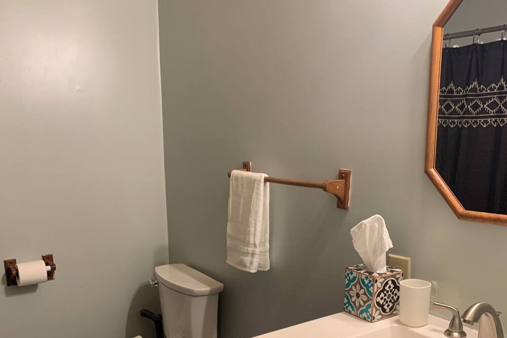 Photo of Bathroom in Crumpler