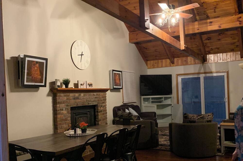 Photo of Bedroom in Crumpler