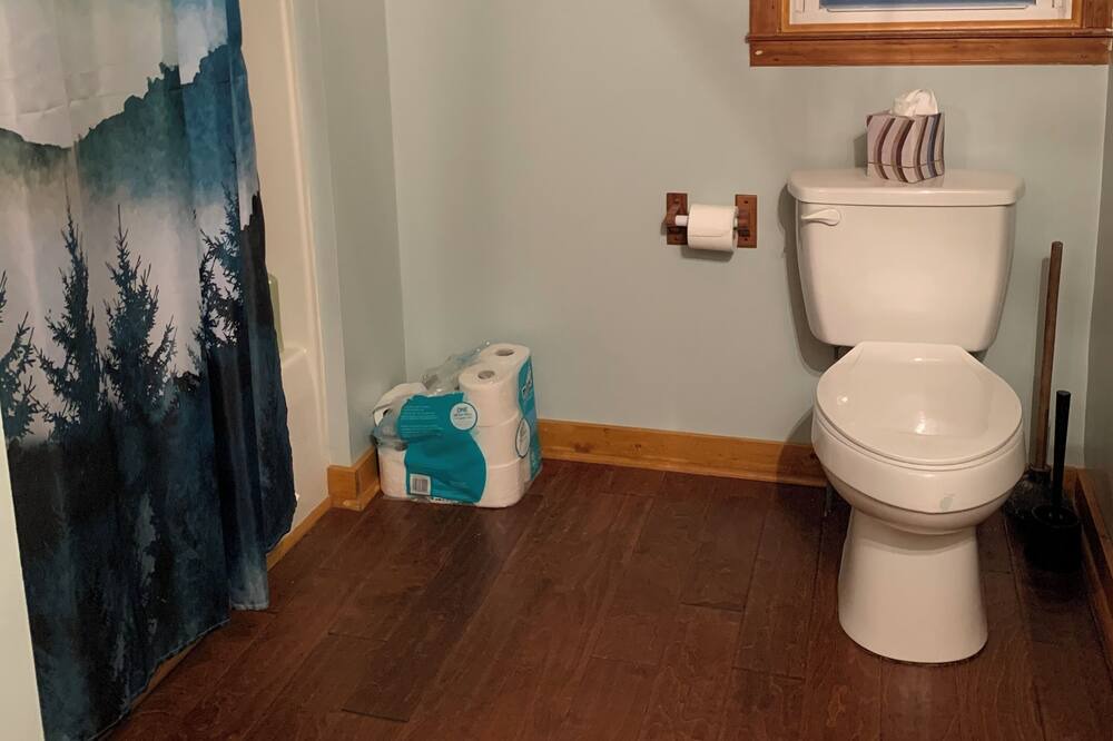 Photo of Bathroom in Crumpler