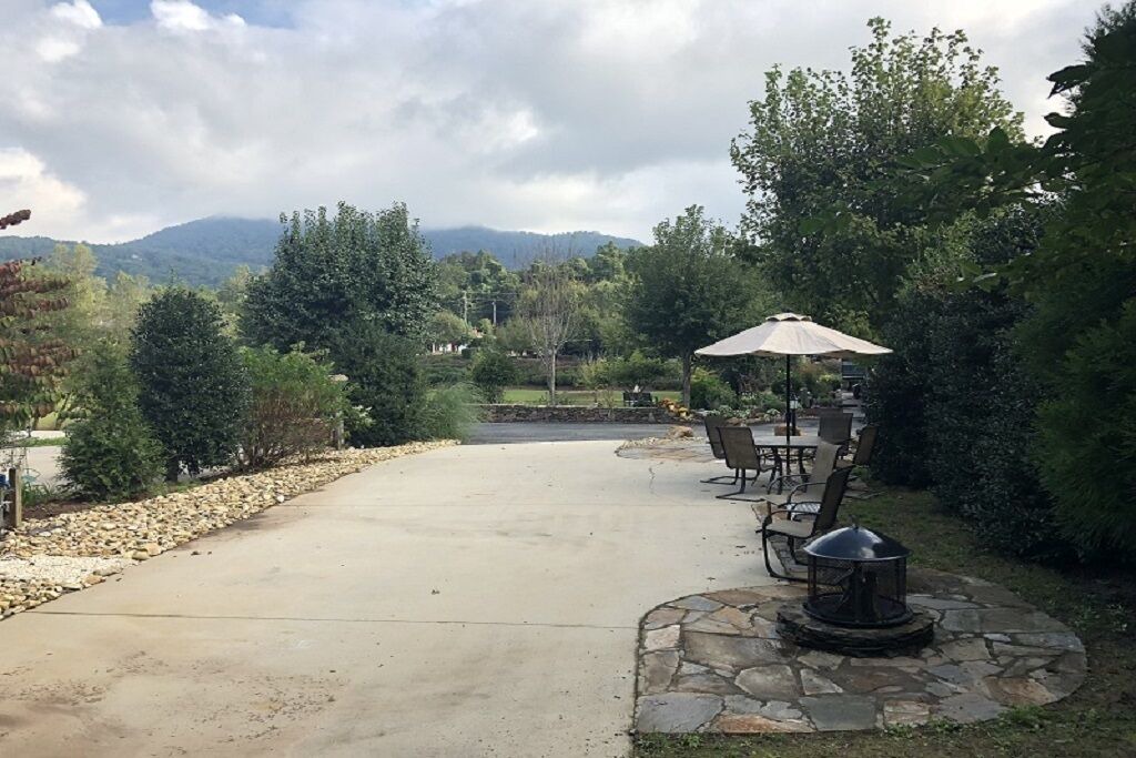 Photo of Outdoor in Lake Lure