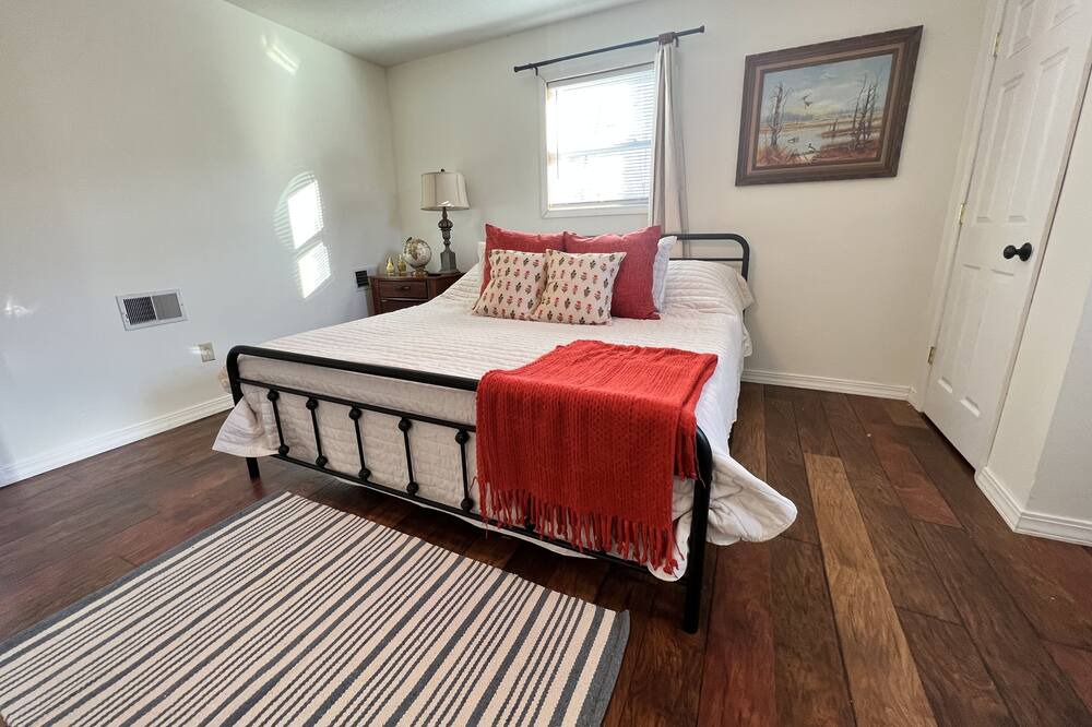 Photo of Bedroom in Irvine
