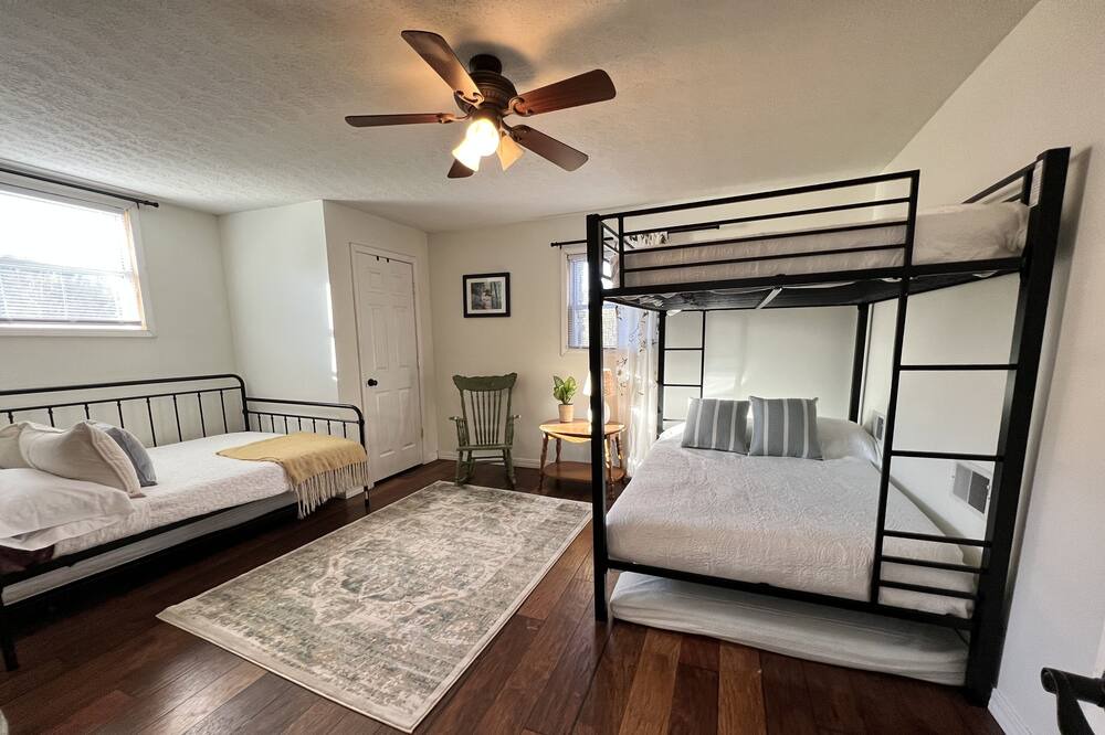 Photo of Bedroom in Irvine