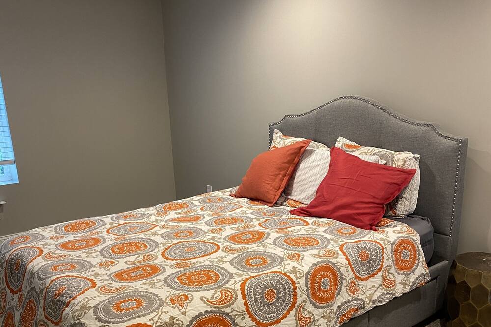 Photo of Bedroom in Northside District