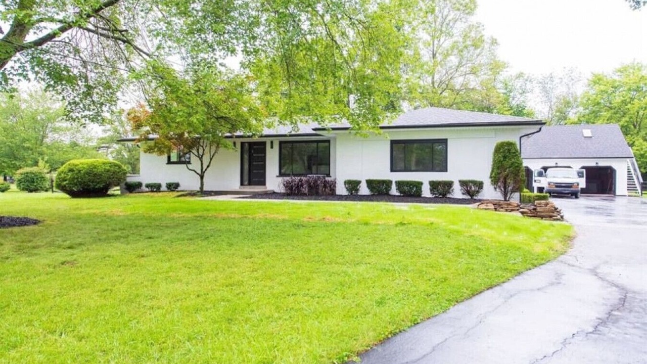 Photo of Outdoor in Roselawn Finance