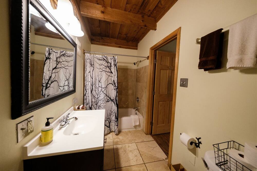Photo of Bathroom in Slade