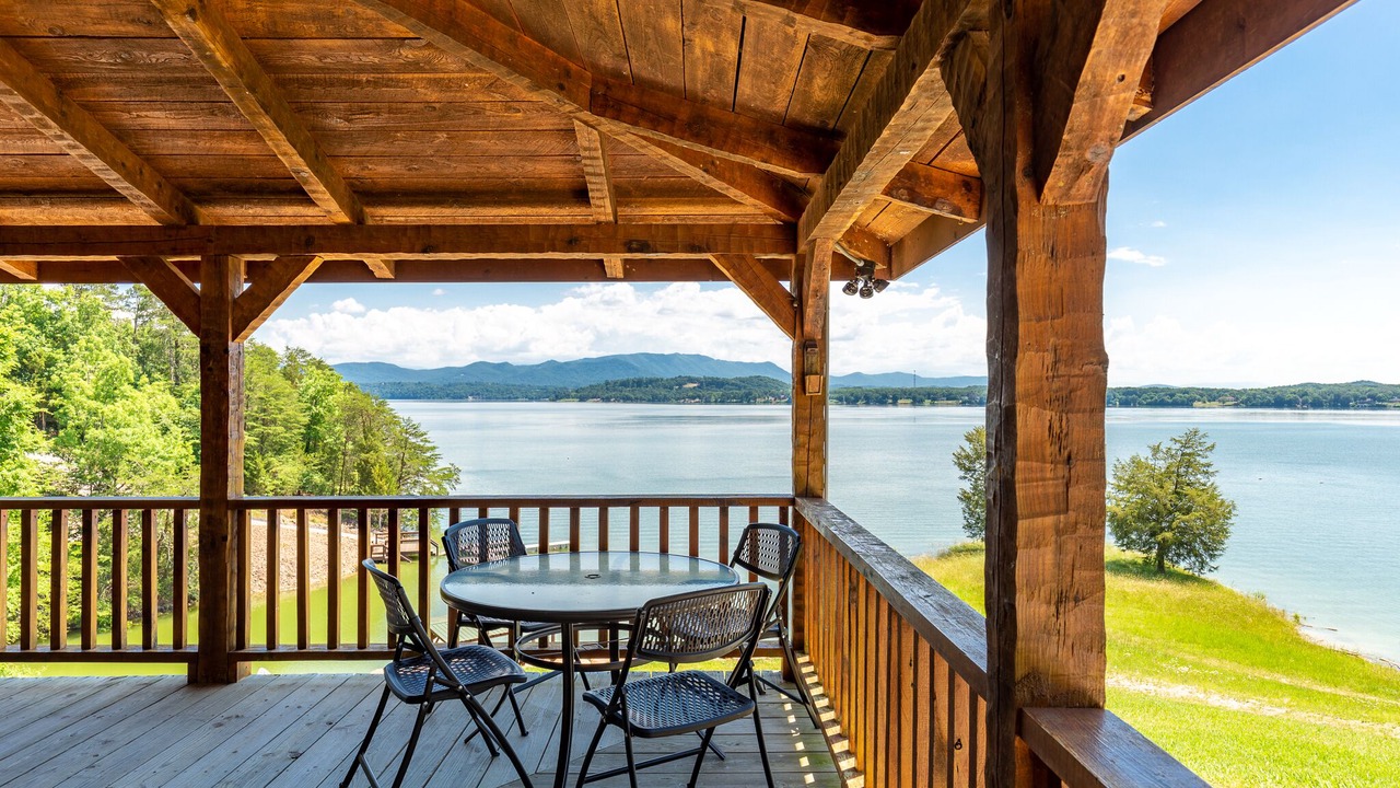 Photo of Outdoor in Baneberry