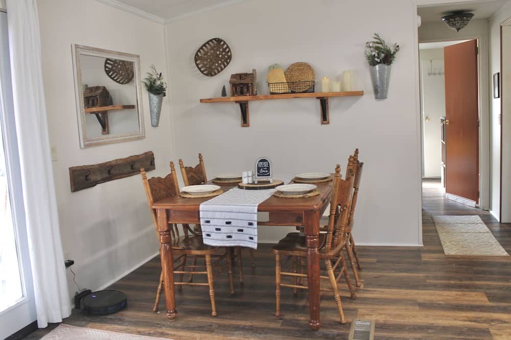 Photo of Kitchen in Pittman Center