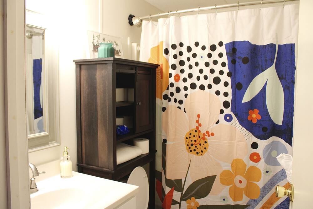 Photo of Bedroom in Pittman Center