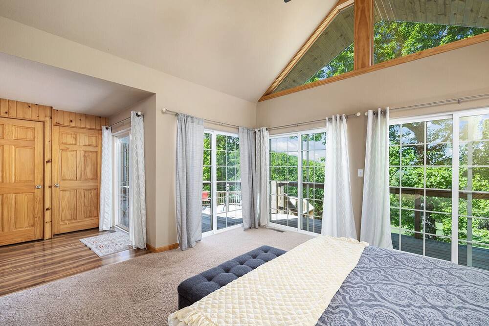 Photo of Bedroom in Omaha