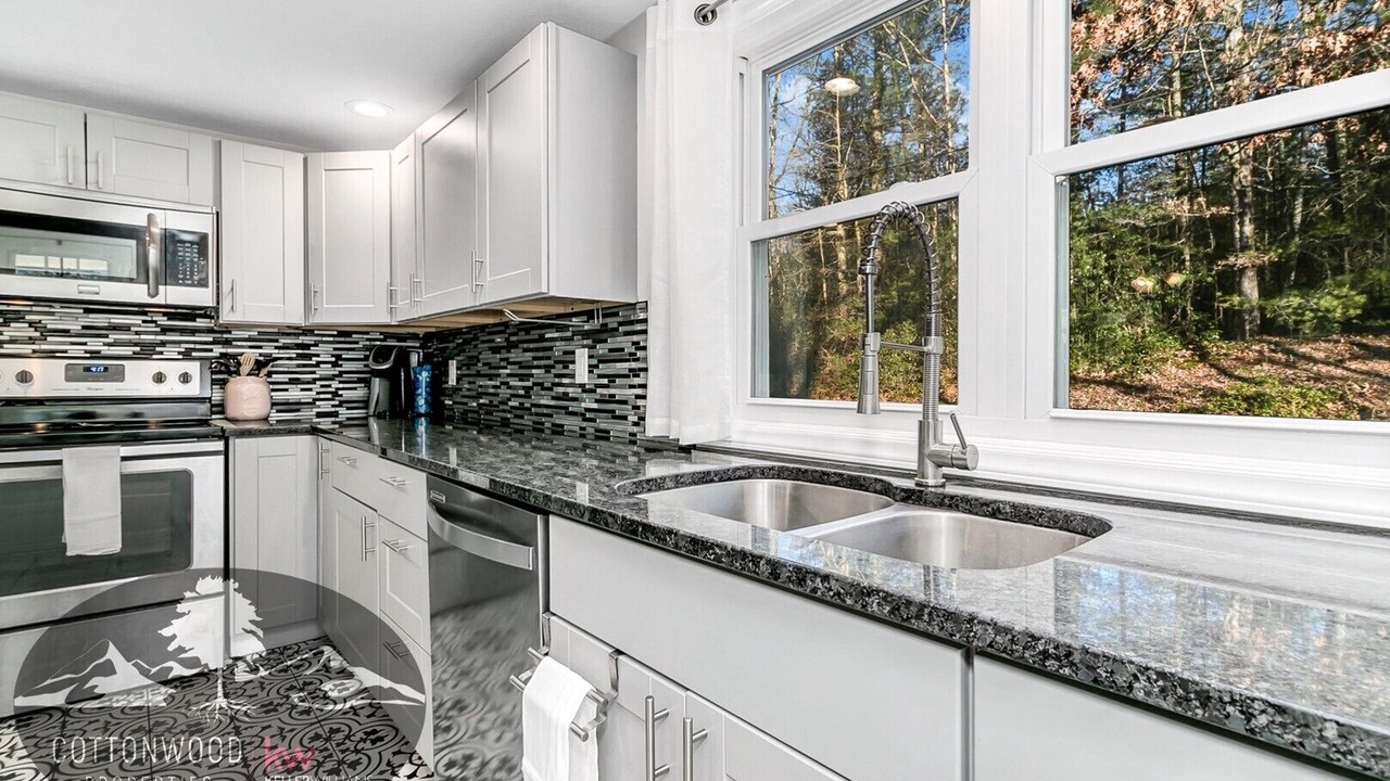 Photo of Kitchen in Swannanoa