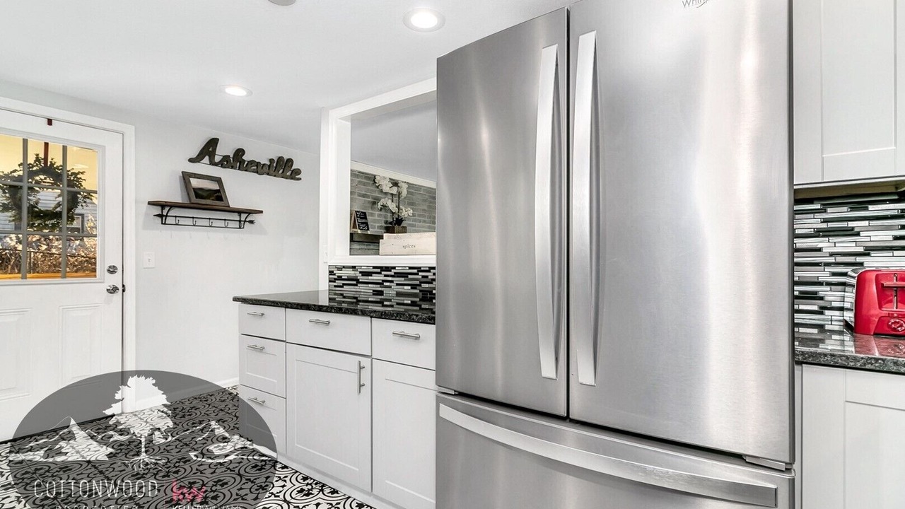 Photo of Kitchen in Swannanoa