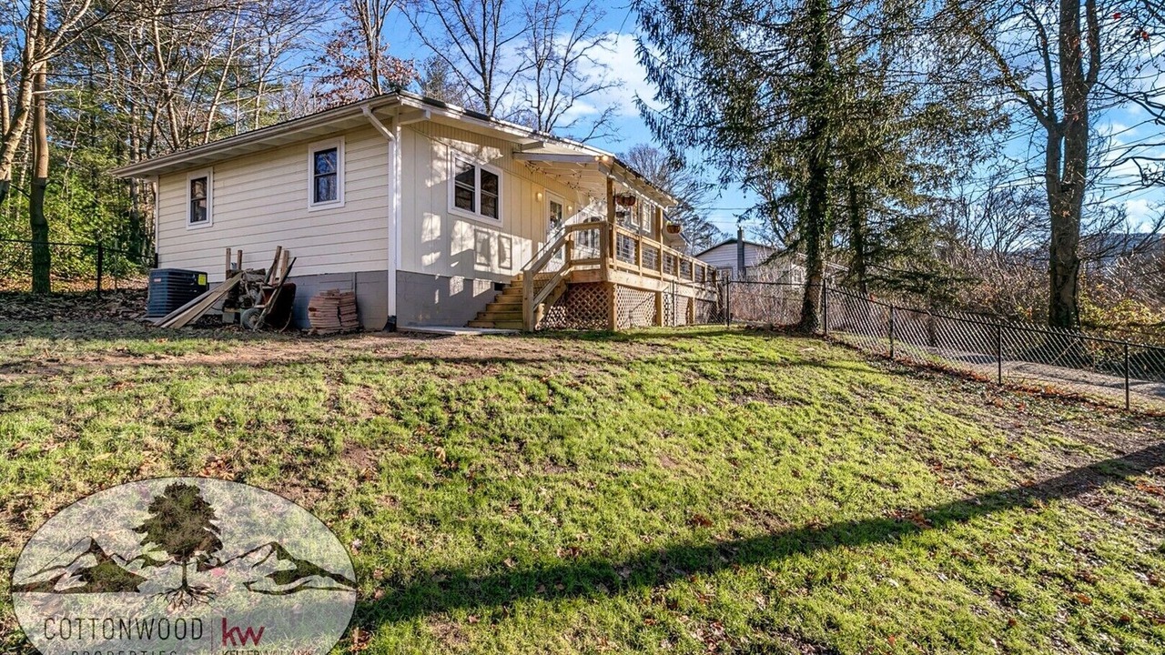 Photo of Outdoor in Swannanoa