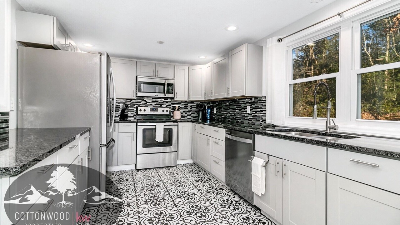 Photo of Kitchen in Swannanoa