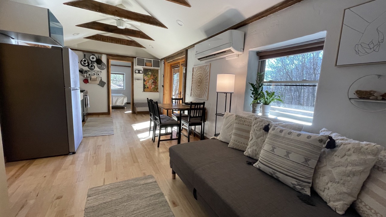 Photo of Livingroom in Swannanoa