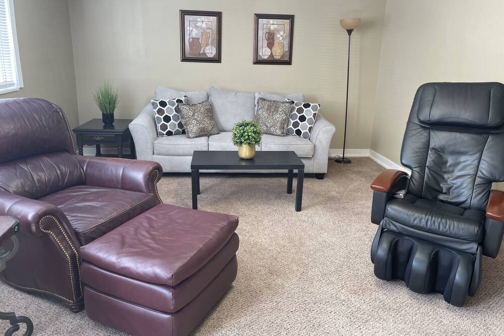 Photo of Bedroom in Maysville