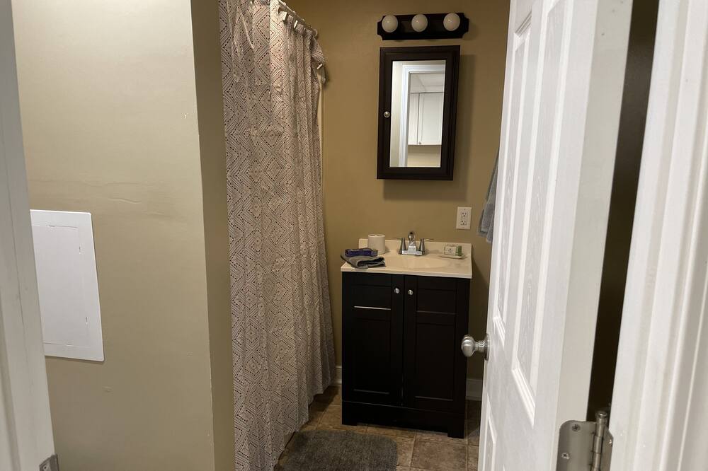 Photo of Bathroom in Maysville