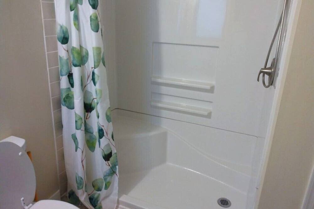 Photo of Bathroom in Berkeley Springs