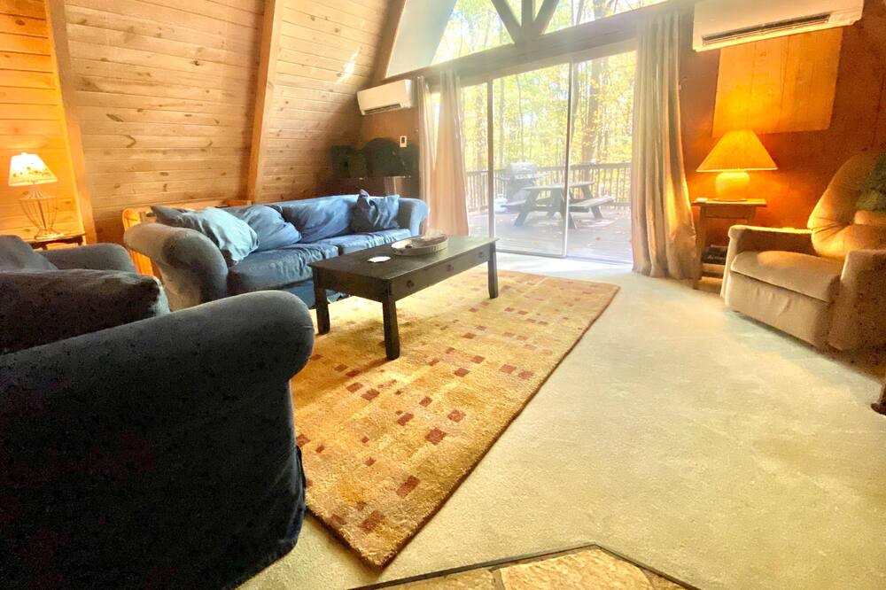 Photo of Livingroom in Berkeley Springs
