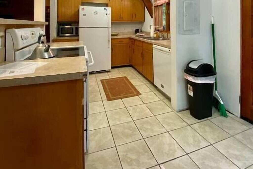 Photo of Kitchen in Berkeley Springs