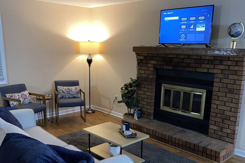 Photo of Livingroom in Kingsport