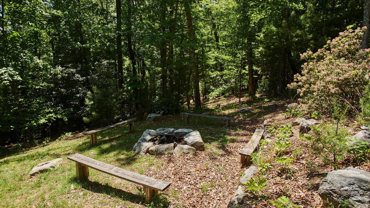 Photo of Outdoor in Apple Ridge