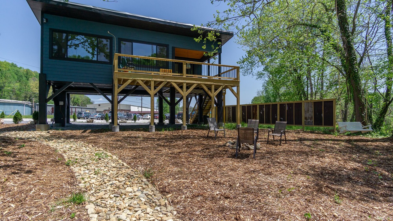 Photo of Outdoor in Old Fort